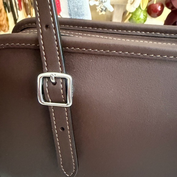 Coach Maple Swing Zip Bag NWT - Picture 2 of 13